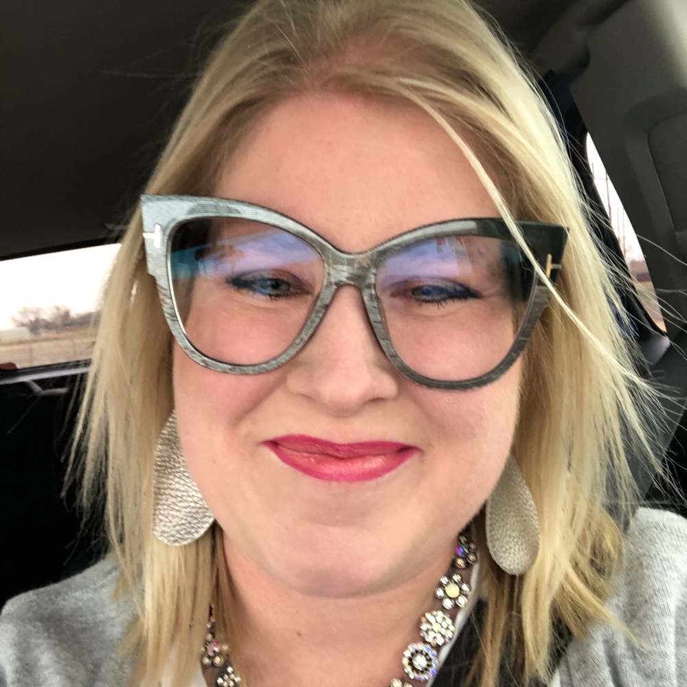 Meet your Posher, Eschle